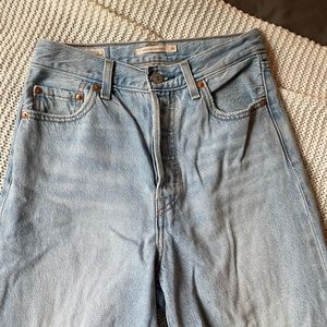 Levi’s straight fit denim jeans